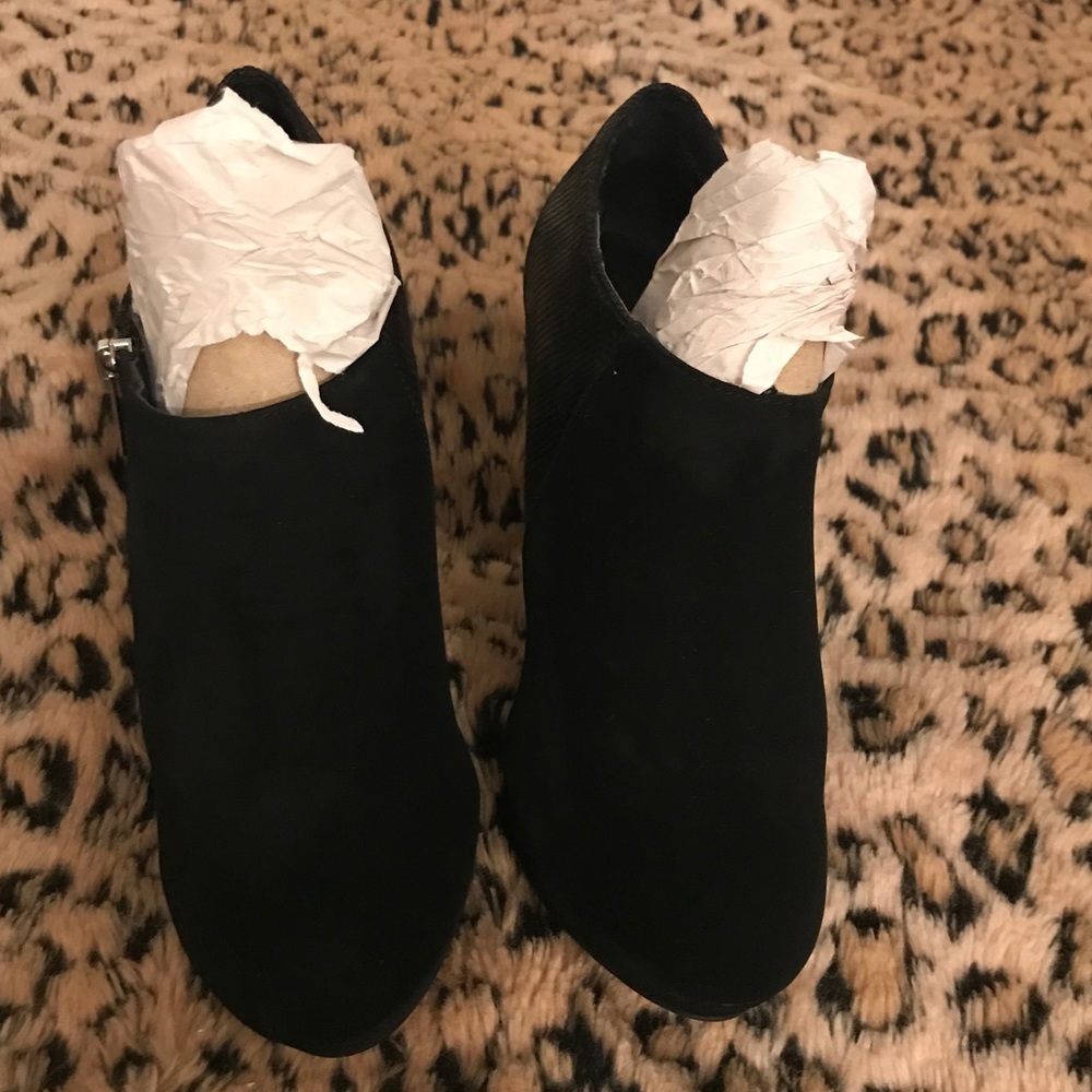 High heels size 6!